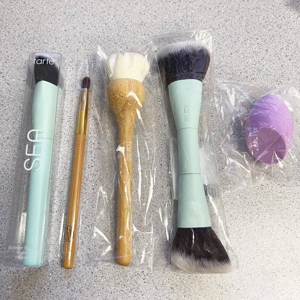Tarte 5 Piece Makeup Brush Set NEW